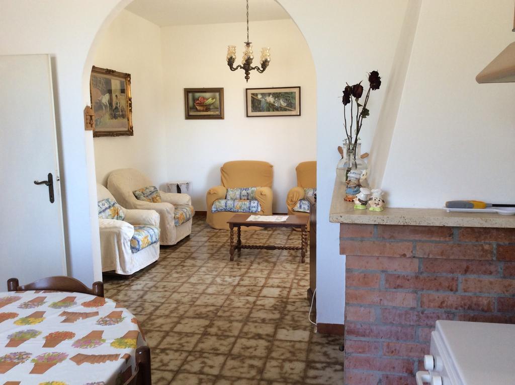 Agriturismo Susanna E Atria بيبونا الغرفة الصورة